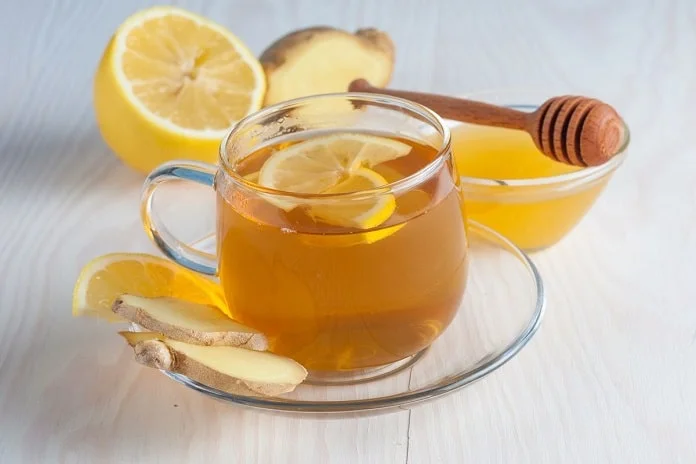chá natural de mel e limão para tratar a gripe