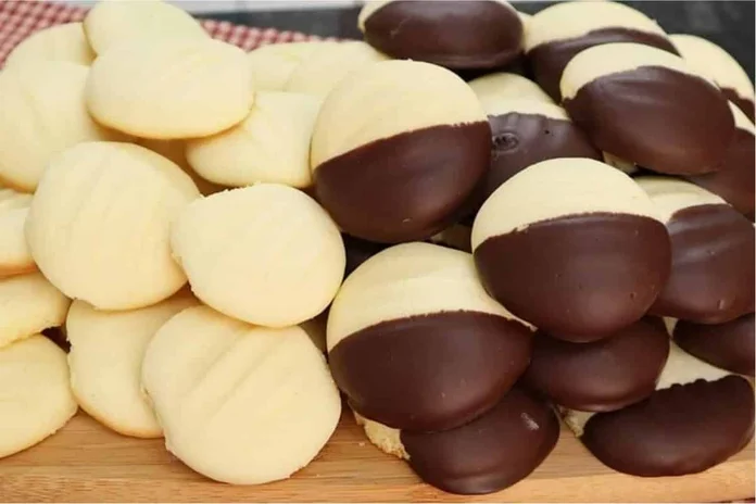 receita de sequilhos de leite condensado tradicional e com chocolate