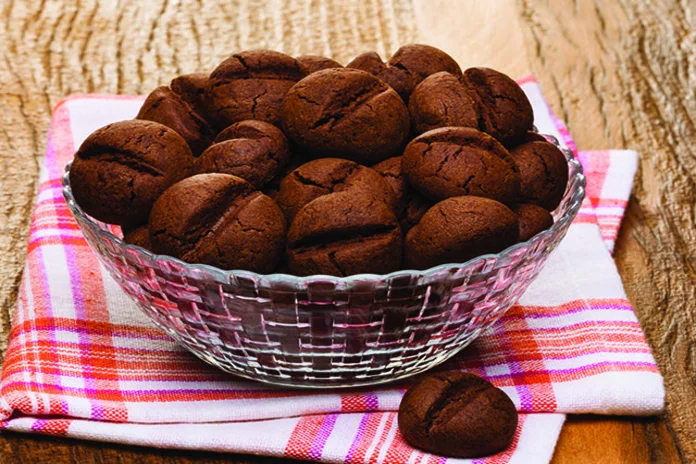 receita de biscoito de araruta com chocolate amargo e café