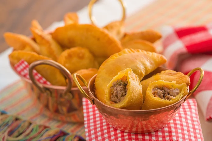 receita de pastel mineiro