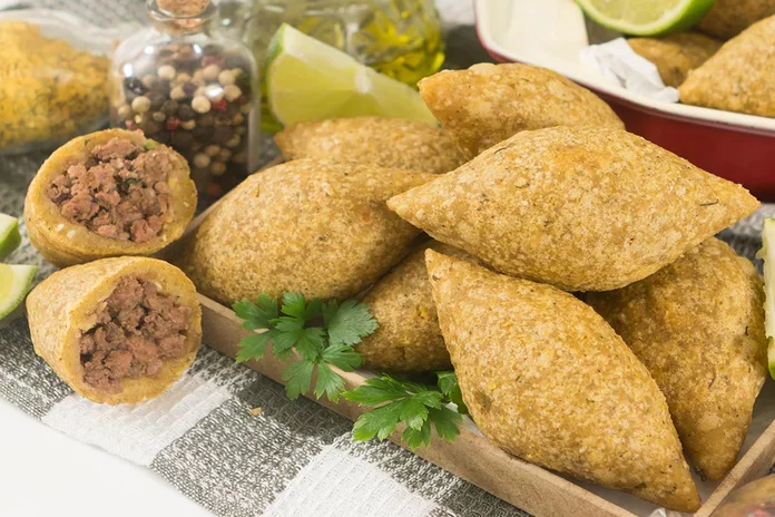receita fácil de bolinho caipira com carne moída