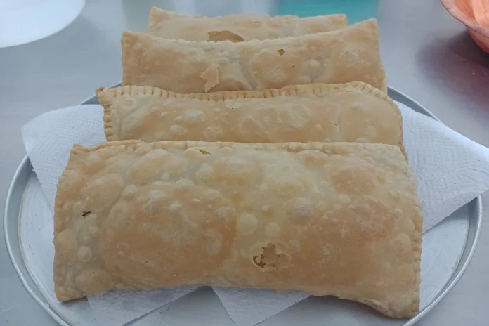 receita de pastel frito com massa caseira desmancha na boca