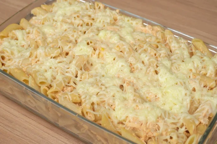 macarrão cremoso de frango caseiro