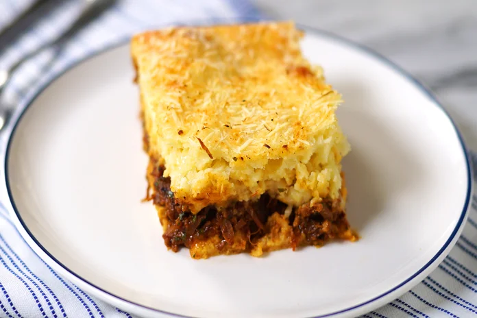 torta de liquidificador com carne de panela