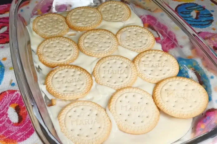 torta de bolacha maria é a sobremesa mais fácil e gostosa que você vai ver essa semana